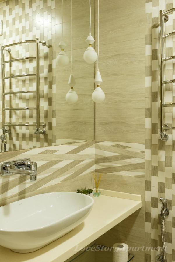 Luxury Apartments «Love Story» Ivano-Frankivsk Ngoại thất bức ảnh