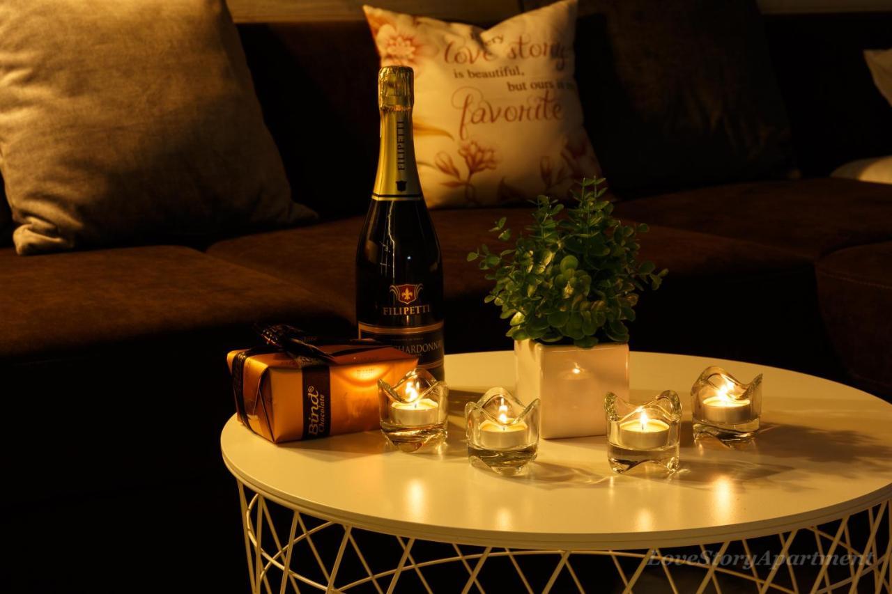 Luxury Apartments «Love Story» Ivano-Frankivsk Ngoại thất bức ảnh