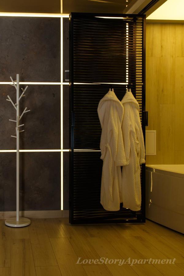 Luxury Apartments «Love Story» Ivano-Frankivsk Ngoại thất bức ảnh