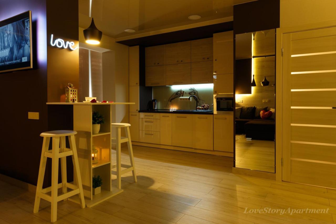 Luxury Apartments «Love Story» Ivano-Frankivsk Ngoại thất bức ảnh